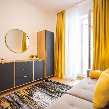 Na Krakowskiej, Myweek *