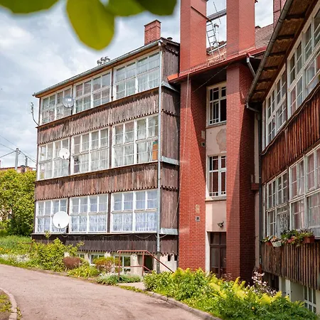 アパート Na Krakowskiej, Myweek