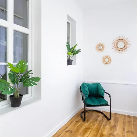 Na Krakowskiej, Myweek アパート ドゥシュニキ・ズドルイ