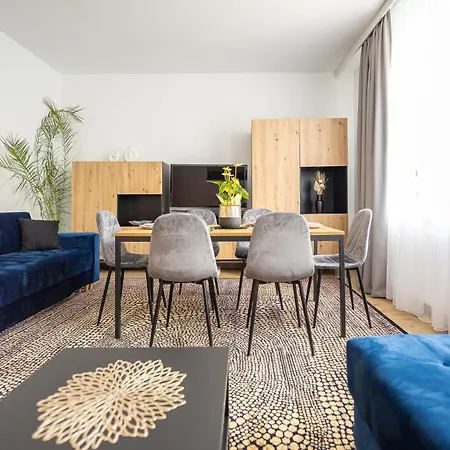 Na Krakowskiej, Myweek *